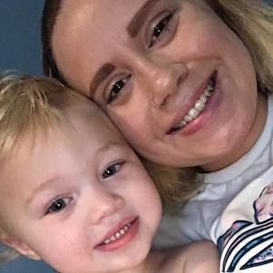 Meet your Posher, Savannah